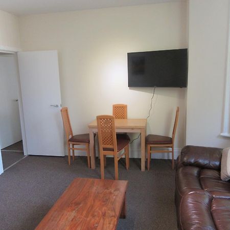 No 4 - Large 2 Bed Near Sefton Park And Lark Lane Daire Liverpool Dış mekan fotoğraf