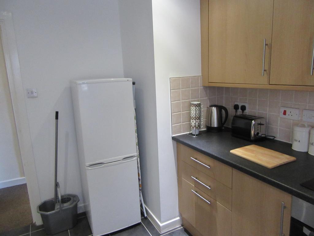 No 4 - Large 2 Bed Near Sefton Park And Lark Lane Daire Liverpool Dış mekan fotoğraf