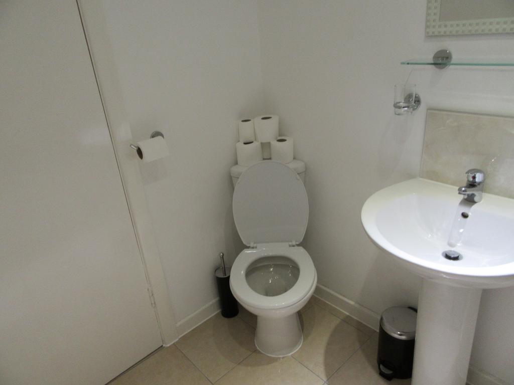 No 4 - Large 2 Bed Near Sefton Park And Lark Lane Daire Liverpool Dış mekan fotoğraf