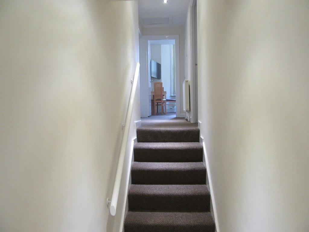 No 4 - Large 2 Bed Near Sefton Park And Lark Lane Daire Liverpool Dış mekan fotoğraf